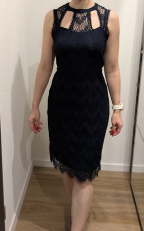Robe VILA noire en dentelle, taille 34