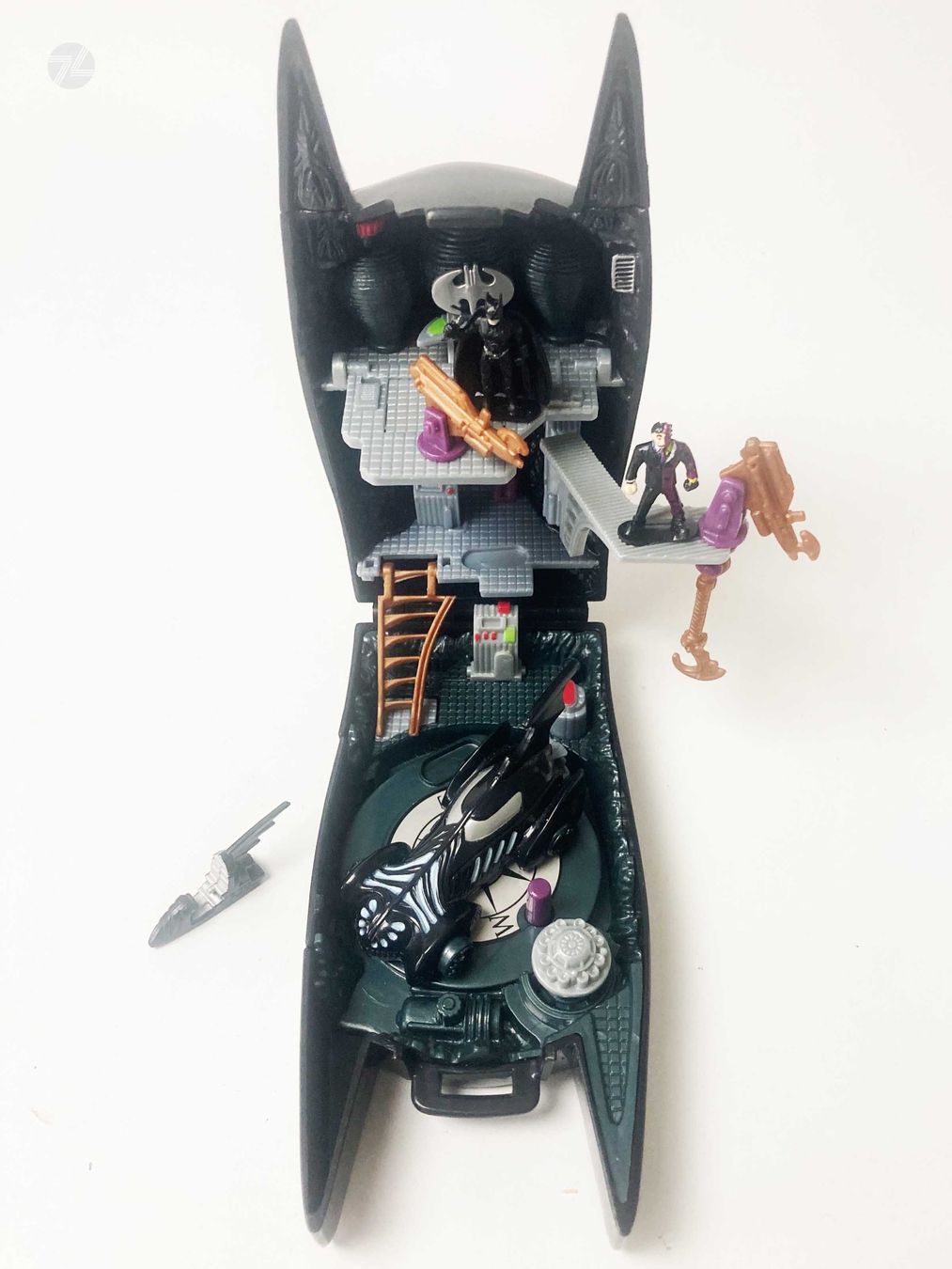 Statuette: Batman Batcave Micro D.C. Comics 1995 Vintage 90s – Usato da Wetzikon ZH venduto da cyan74 1