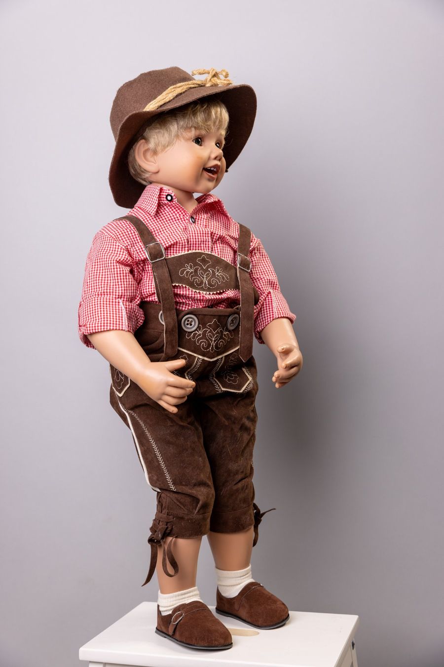 Puppen: 80 cm grosse Puppe / Ashton Drake - Luis der Trachtenbub – Gebraucht aus Emmenbrücke von ste_28wz 6