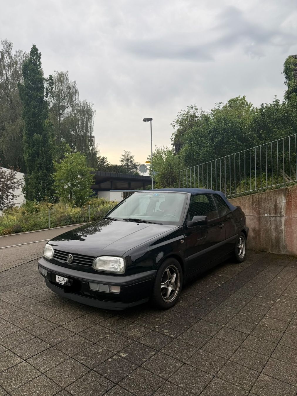 VW Automobili: Golf 3 Cabrio Frisch ab mfk/ service – Usato da Oberuzwil venduto da ArtanG