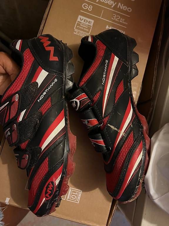 Herrenschuhe: chaussures velo pointure 41-42 – Gebraucht aus Penthalaz von Brunogtr35 3