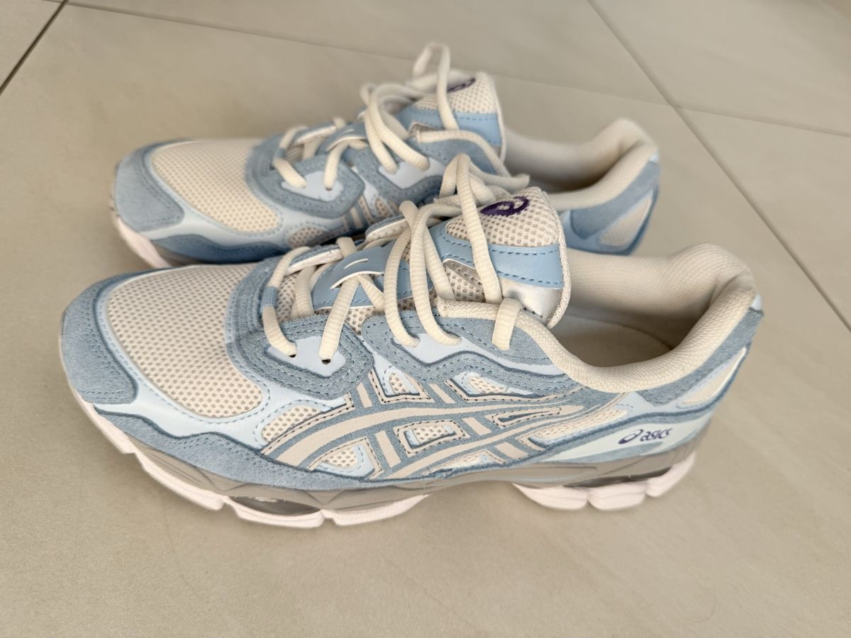 Scarpe da uomo: ASICS GEL-NYC CREAM ARCTIC SKY – Nuovo (secondo la descrizione) da Wohlen AG venduto da  1
