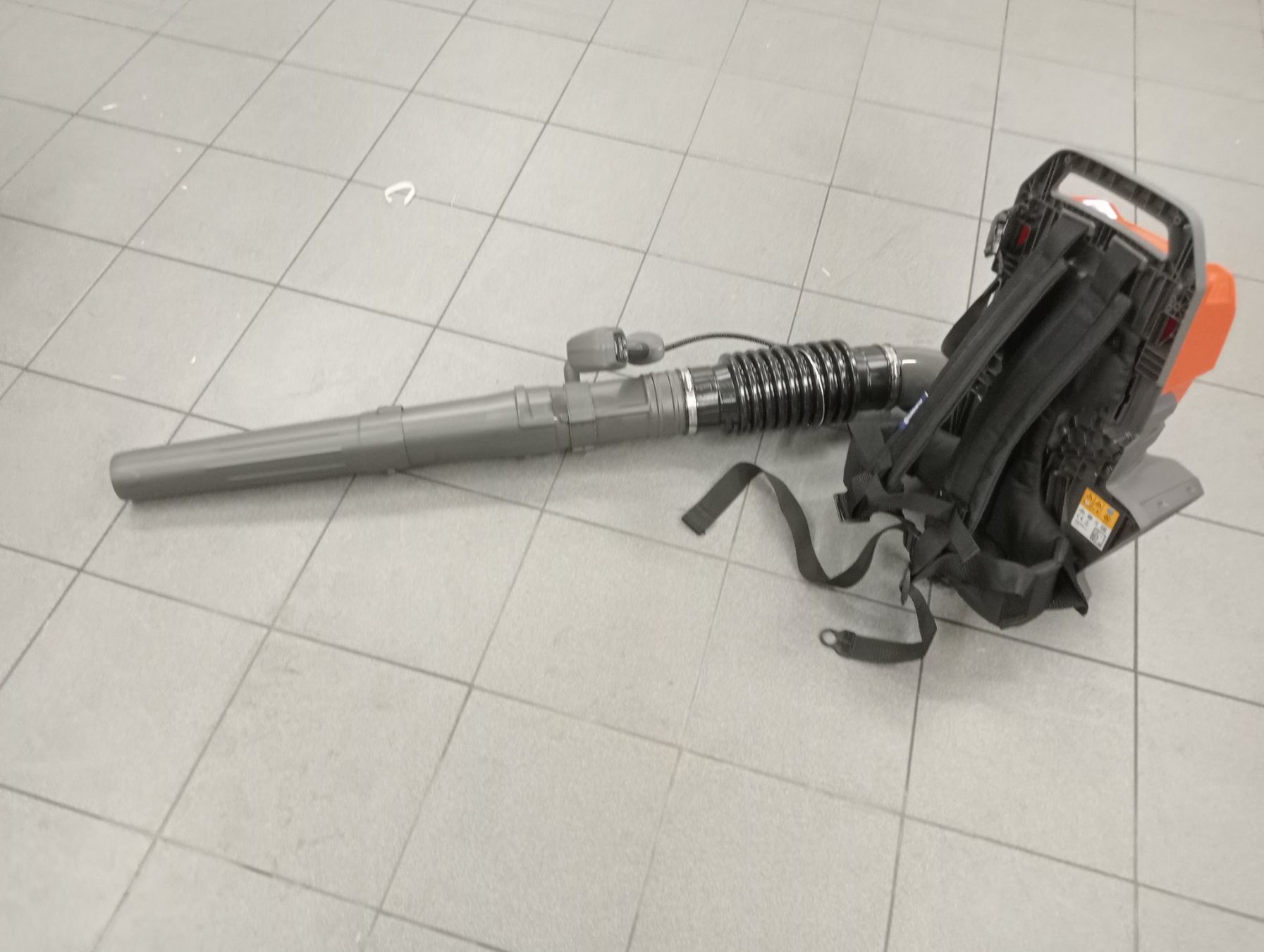Husqvarna Soffiatori & Aspiratori per foglie: Laubbläser 340iBT Husqvarna – Nuovo e nell'imballaggio originale da Rüegsbach venduto da HusqvarnaShop3418 4