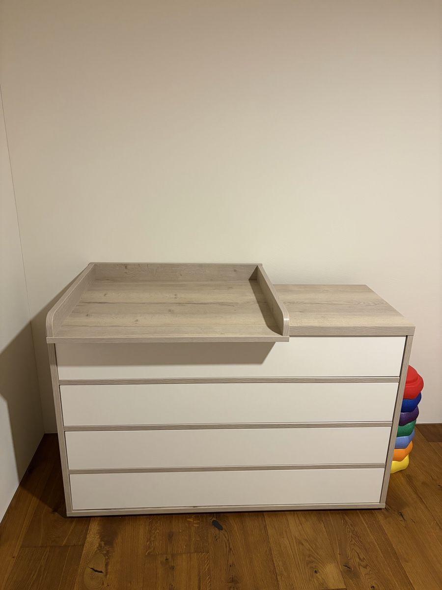 Wickeltisch & Zubehör: Wickelkommode – Gebraucht aus Giswil von kwdesign 1