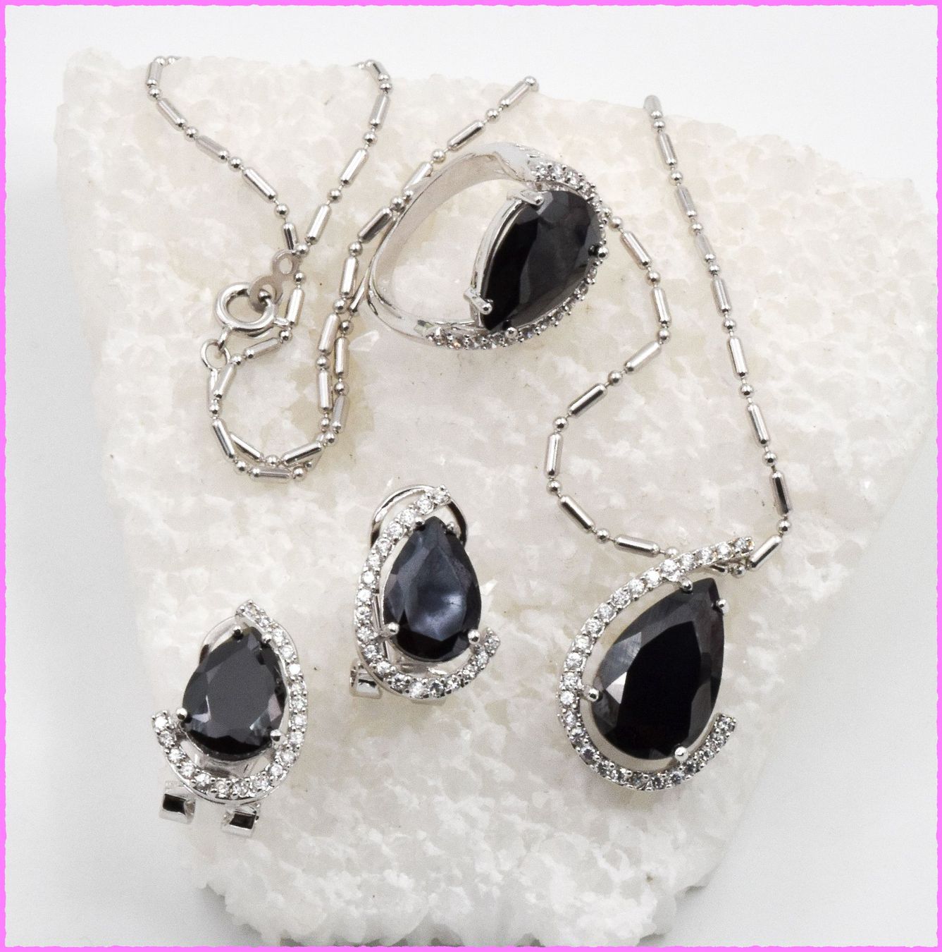 Catenine: 3-teiliges Set, Anhänger mit Kette, Ohrringe u. Ring Gr.16.5 – Nuovo e nell'imballaggio originale da Oberglatt ZH venduto da Diamond-Girl