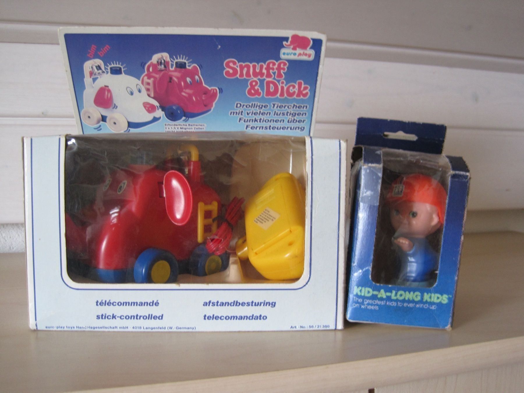 Spielzeuge: 2 JOUETS ANNEE 1970 - 1980 – Neu und originalverpackt aus Murten von Selliot