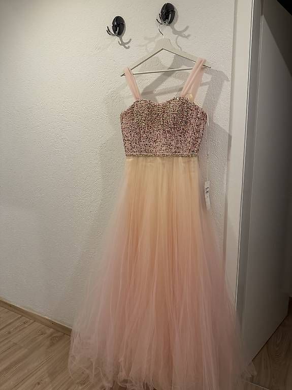 Zalando Vestiti: Abendkleid / Ballkleid in Rosé Grösse 42 – Usato da Aarburg venduto da ktu_zm5p 1