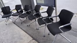 6 Bürostühle schwarz mit Armlehnen Metallgestell top Zustand