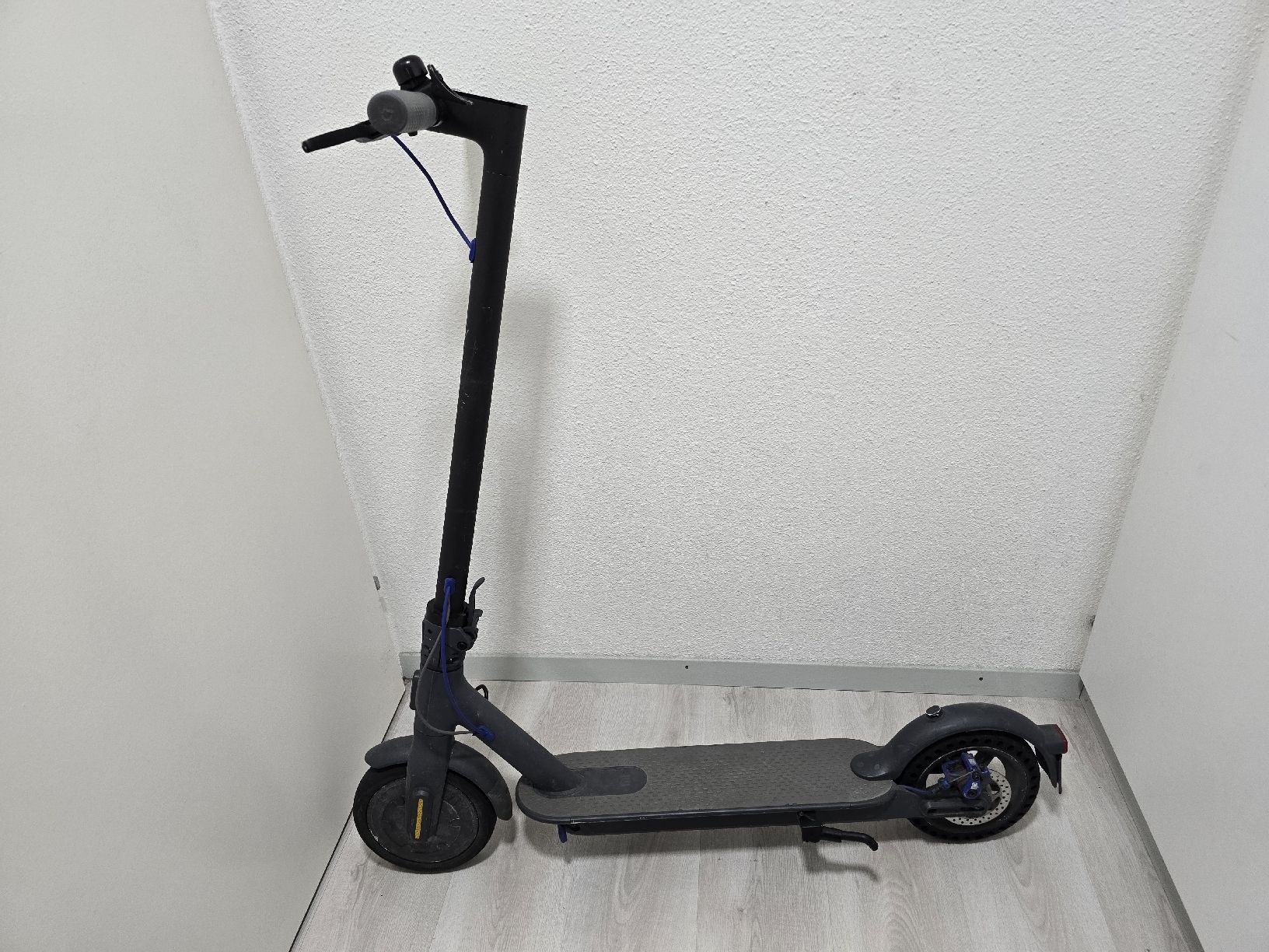 Scooters: E Scoutter günstig zu verkaufen – Gebraucht aus Stansstad von raser0rico