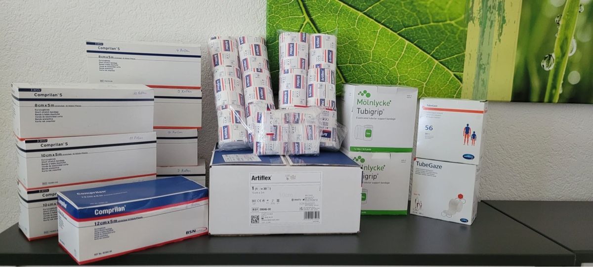 Kit di pronto soccorso: Verbandsmaterial für Lymphdrainagebehandlung – Nuovo e nell'imballaggio originale da Villnachern venduto da kim_rrs6