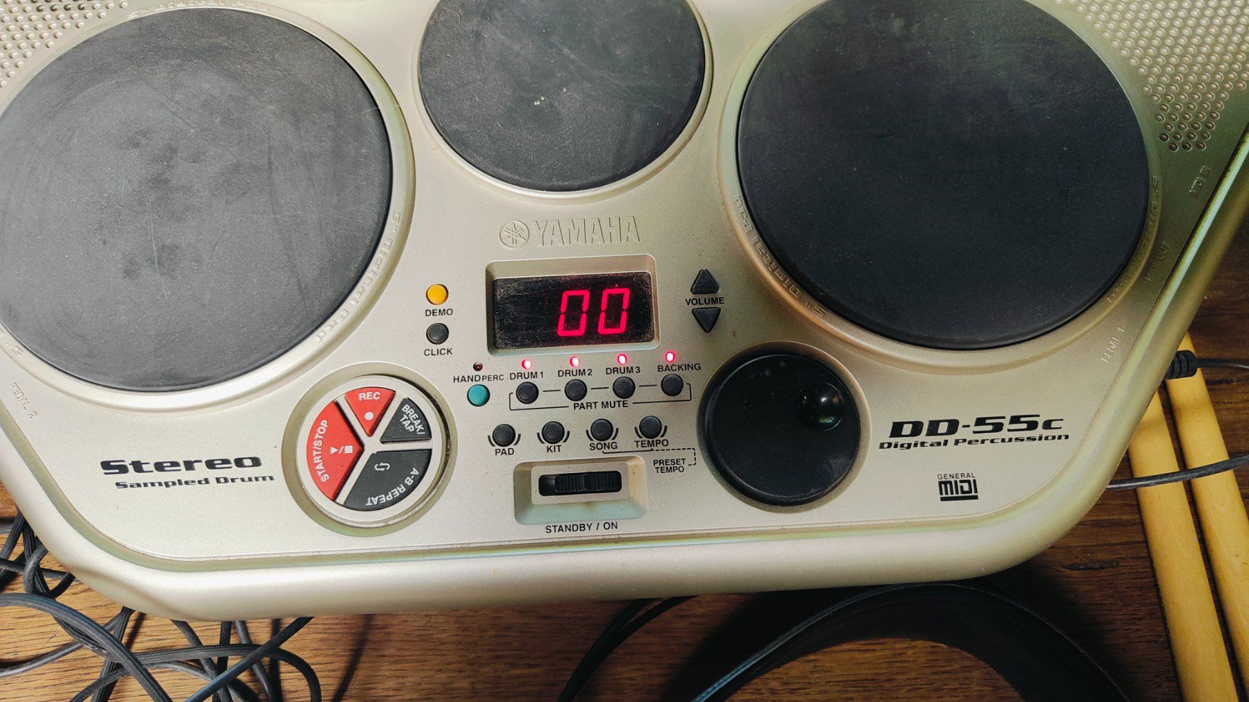 Yamaha Musikinstrumente: Yamaha DD-55c Digital 7-Pad MIDI Percussion Drum System – Gebraucht aus Herbetswil von Keltka9 1