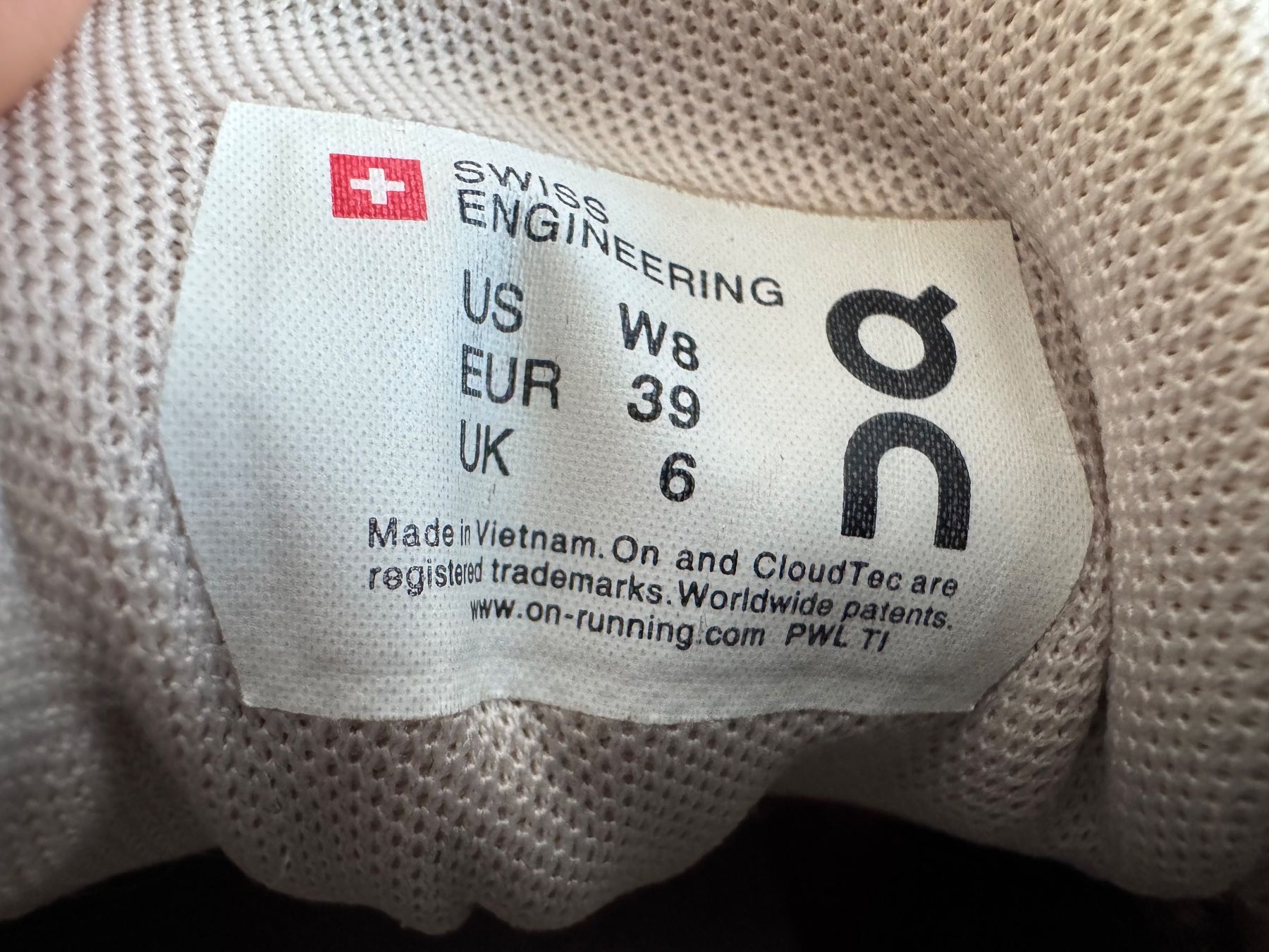 On Damenschuhe: On Schuhe Gr 39 – Gebraucht aus frauenfeld von pipi018 5