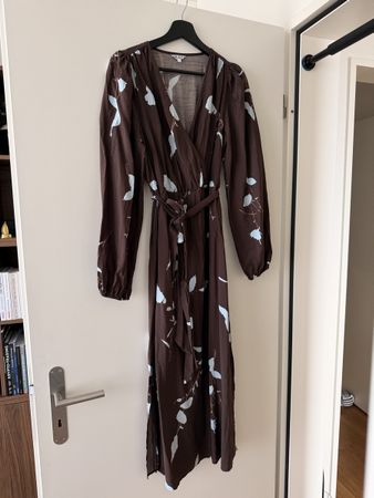 wunderschönes braunes Maxikleid