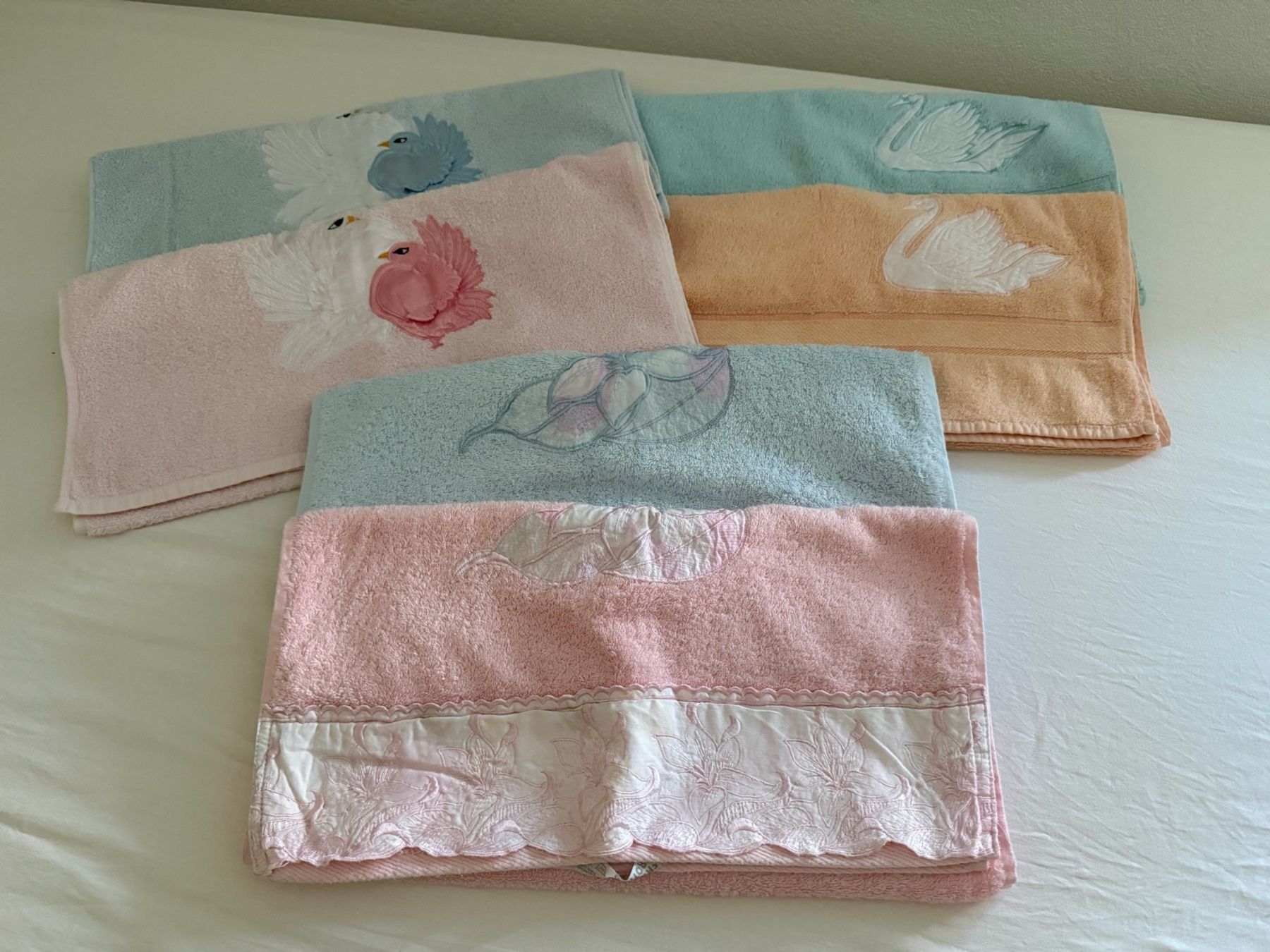 Teli da bagno: Serviettes - Linges de bain 94 x 47 – Nuovo (secondo la descrizione) da Sion venduto da accroshoes 2