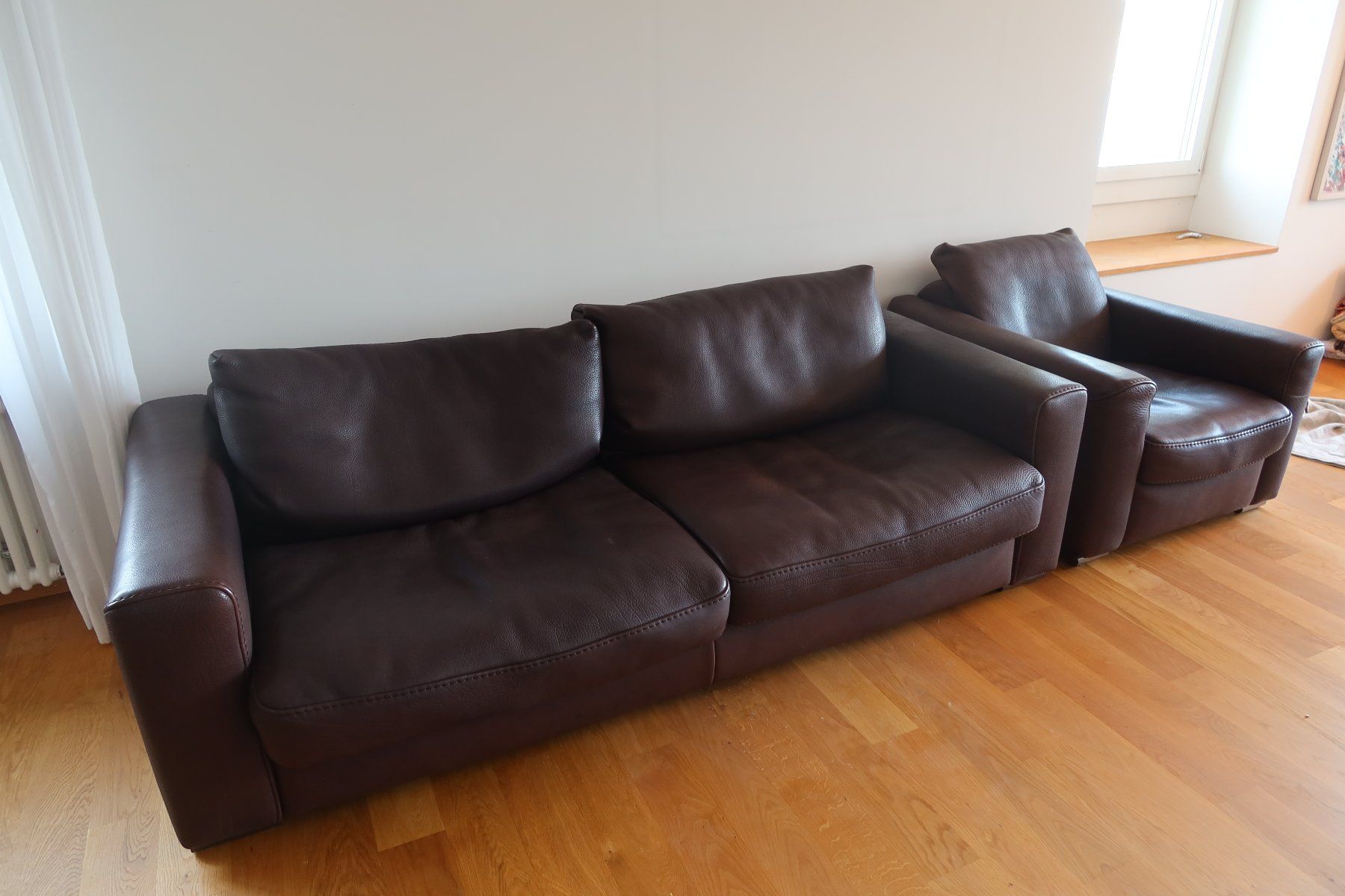 Natuzzi Divani: Natuzzi Echtleder-Sofa-Set: 3-Sitzer-Sofa + Sessel – Usato da Kilchberg ZH venduto da and_y5q6 2