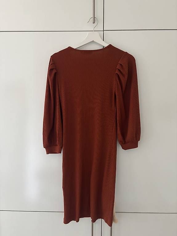 Vestiti: Strickkleid – Usato da St. Gallen venduto da Sofia175 1