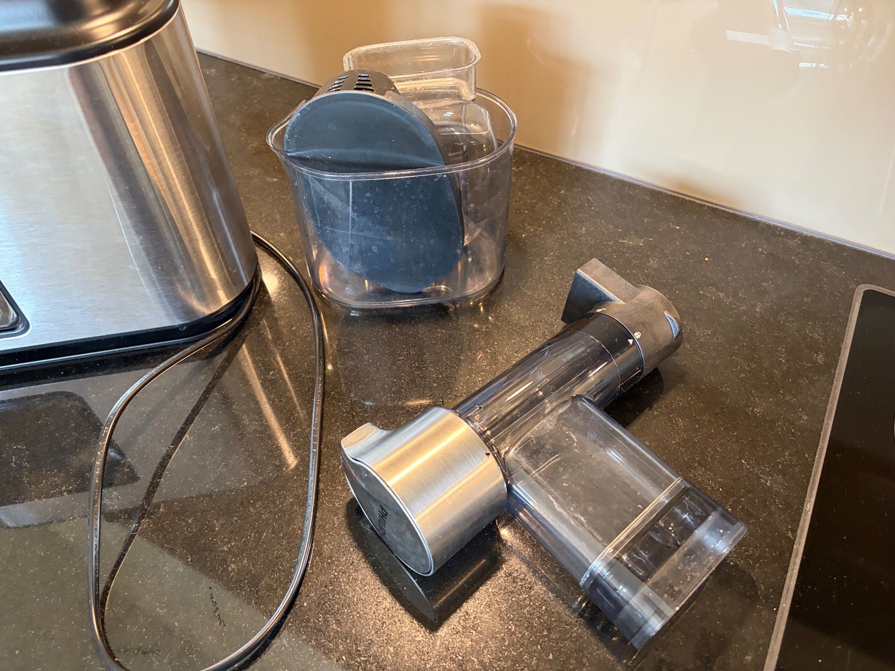 Philips Elettrodomestici da cucina: Philips Masticating Juicer HR1949, Entsafter – Usato da Wil SG venduto da Klicks 2