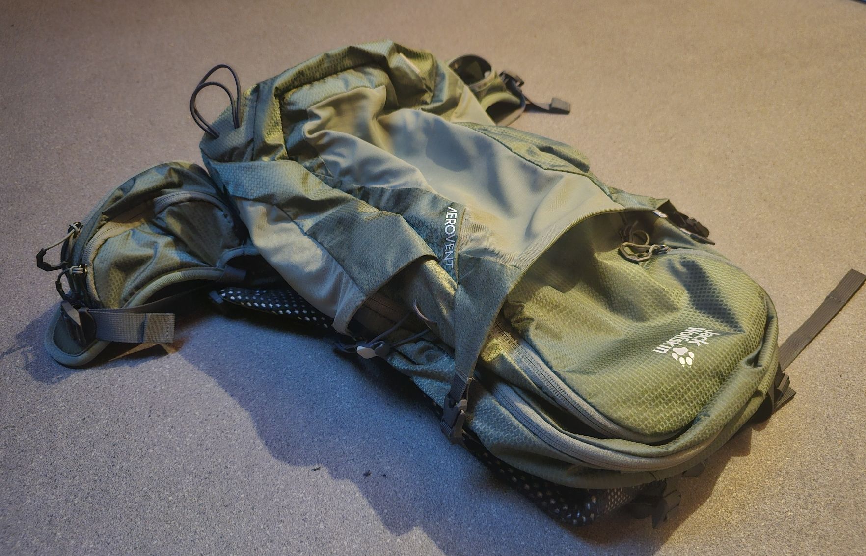 Jack Wolfskin Zaini: Jack Wolfskin Crosstrail 24L – Usato da Wohlen AG venduto da mko_2qxf 2