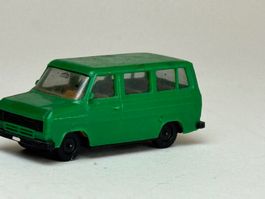 Herpa Ford Transit Bus grün