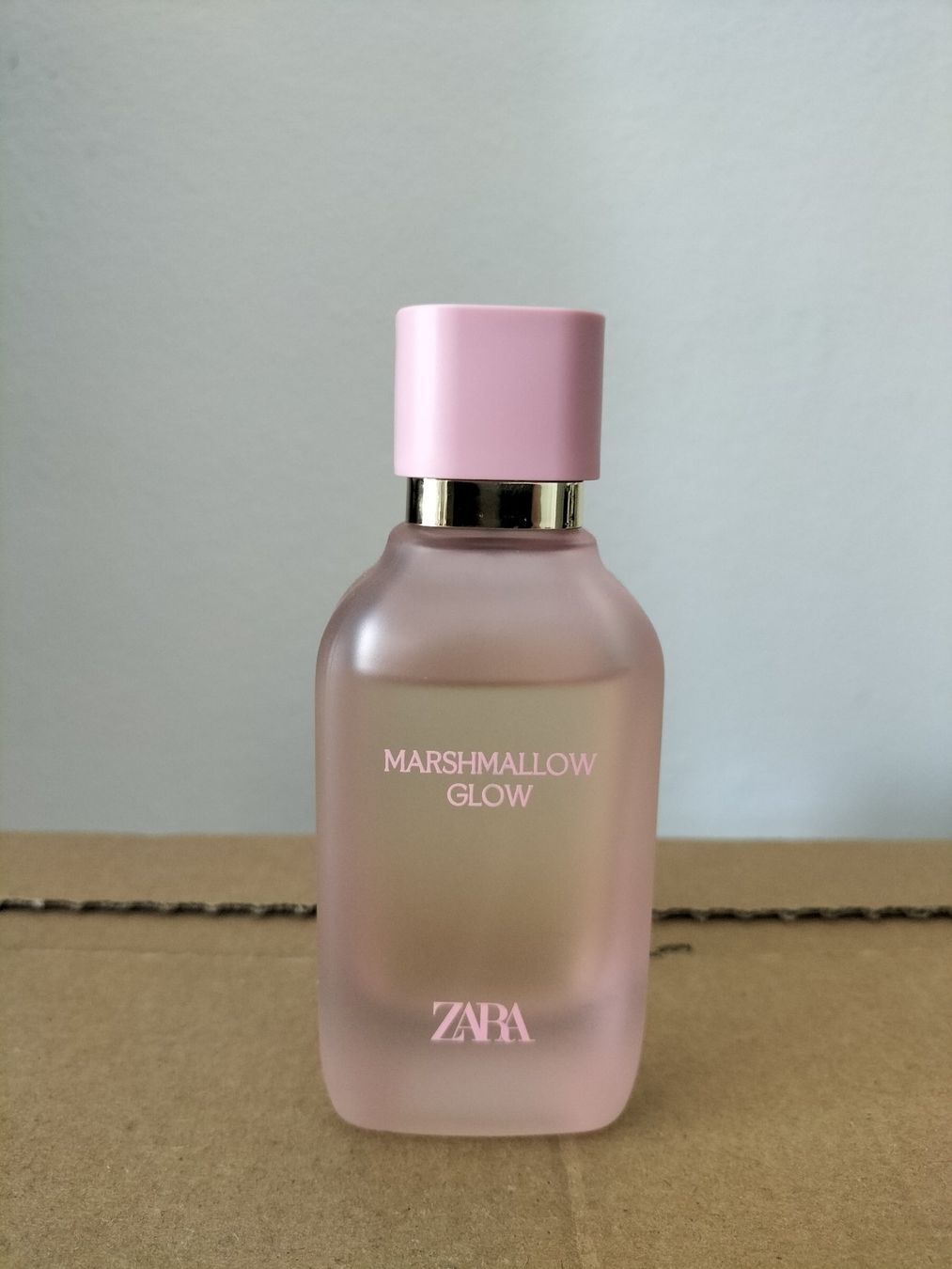 Zara Profumi & Eau de Toilette: Parfum Zara Marshmallow Glow 100 ml – Usato da Clarens venduto da fashionfou