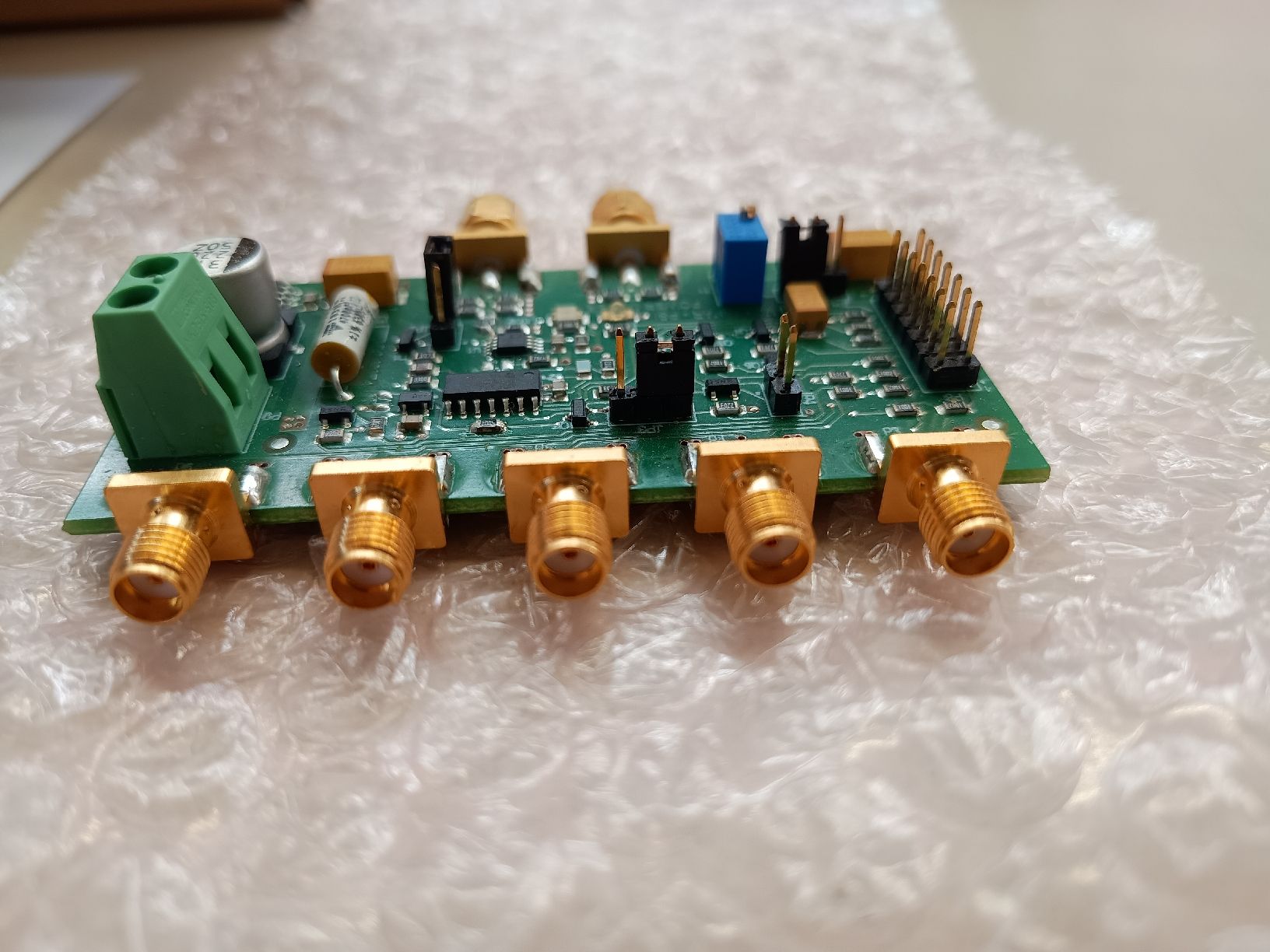Composants électroniques: Analog Devices EVAL-ADF4351 Evaluation Kit, als defekt – Défectueux à Döttingen par Schlei 6