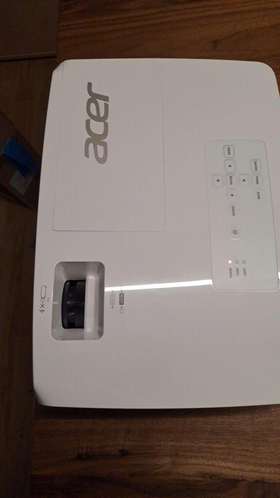 Acer Videoprojektoren: Acer Full HD DLP Beamer – Gebraucht aus Grossdietwil von Rowdii 1