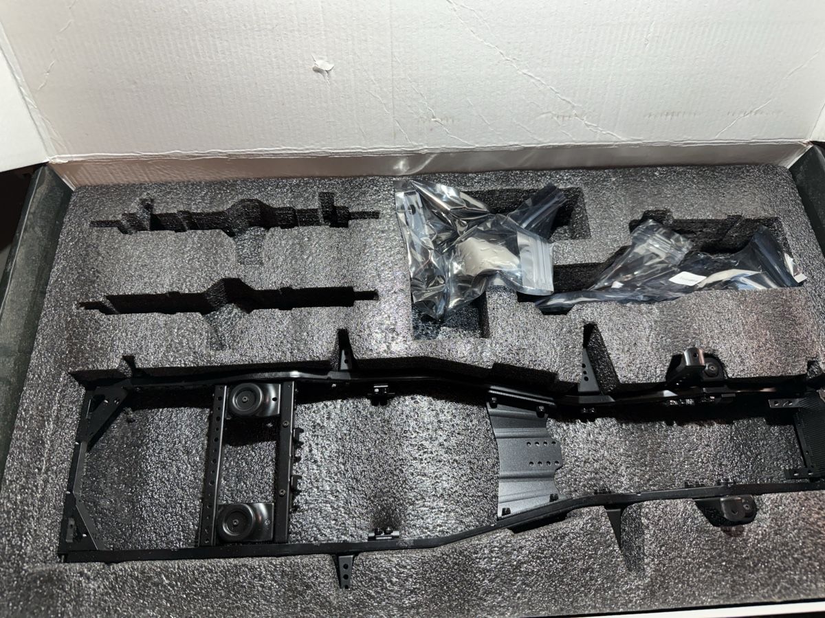 Modellismo RC: RC RUN RC MODEL CLUB RUN80 Simulation Frame neu – Nuovo (secondo la descrizione) da Altdorf UR venduto da modellbau-widmer 3
