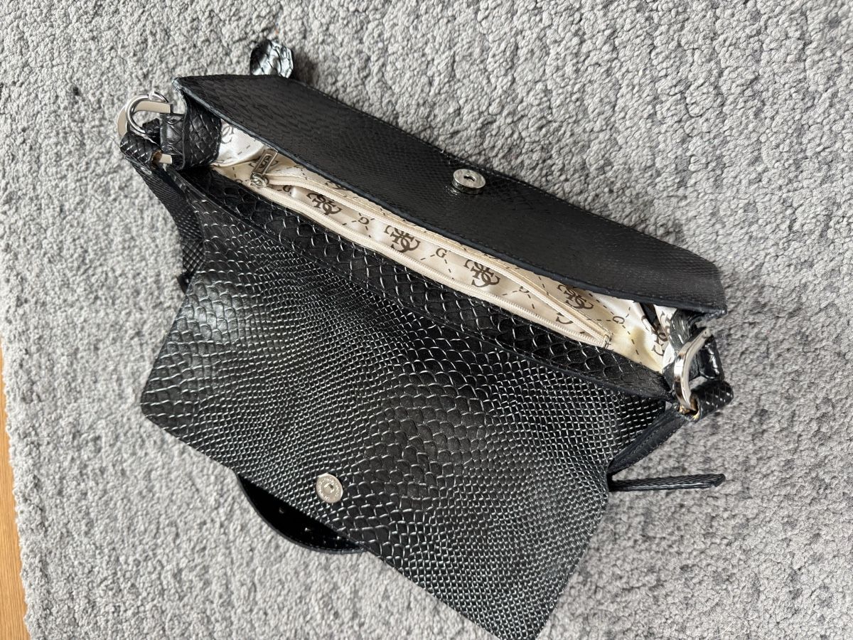 Guess Sacs femmes: Guess Chlutch – D'occasion à Mörschwil par zalilla 3
