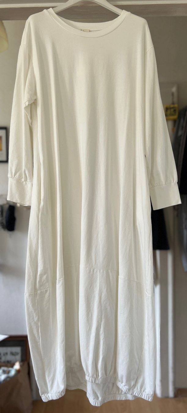 Robes: SWEAT-ROBE!! M – Neuf avec emballage d'origine à Locarno par NicoNion