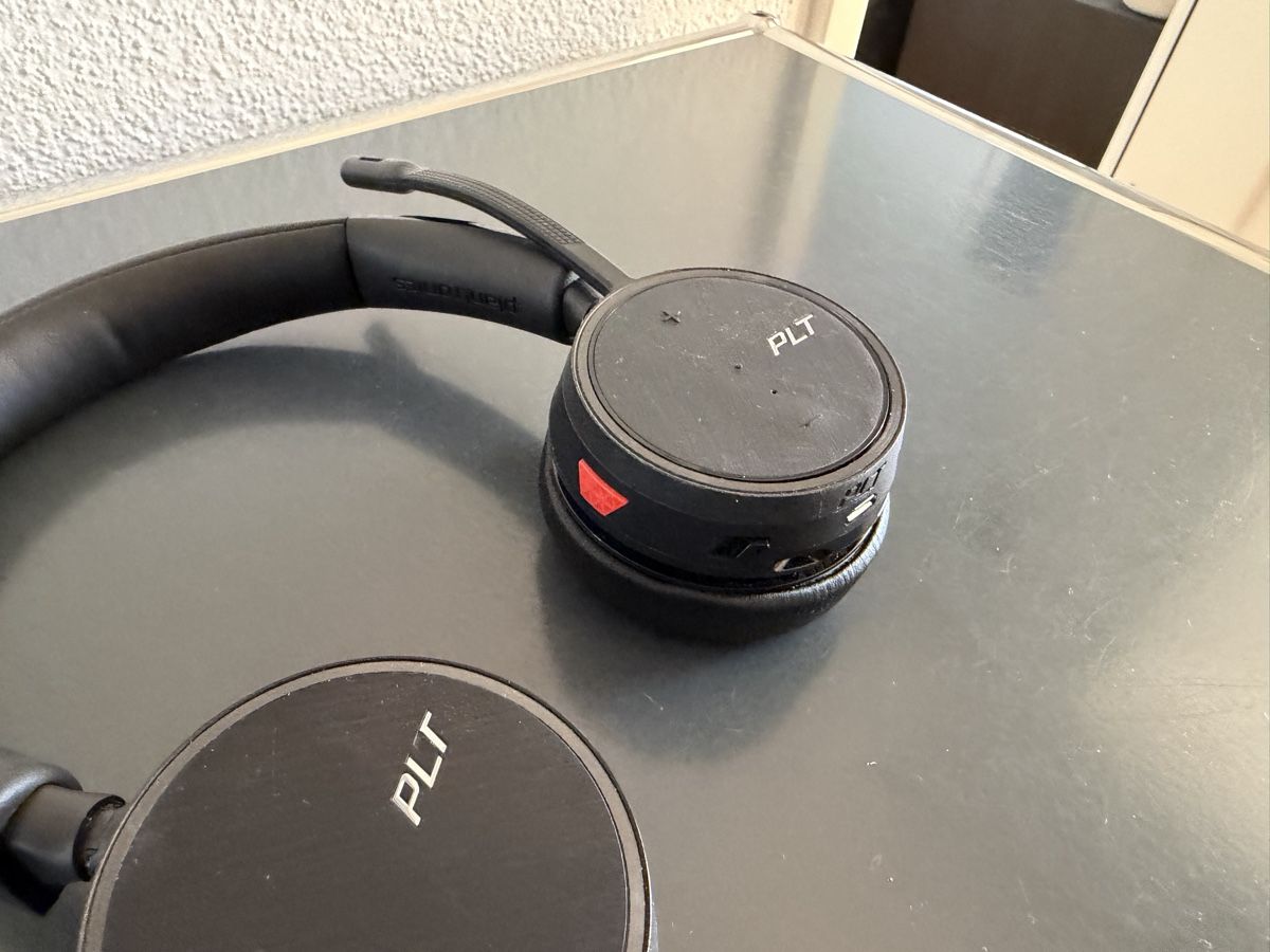 Plantronics Casques audio: Plantronics Voyager Headset schwarz – D'occasion à Küssnacht am Rigi par szeno 2