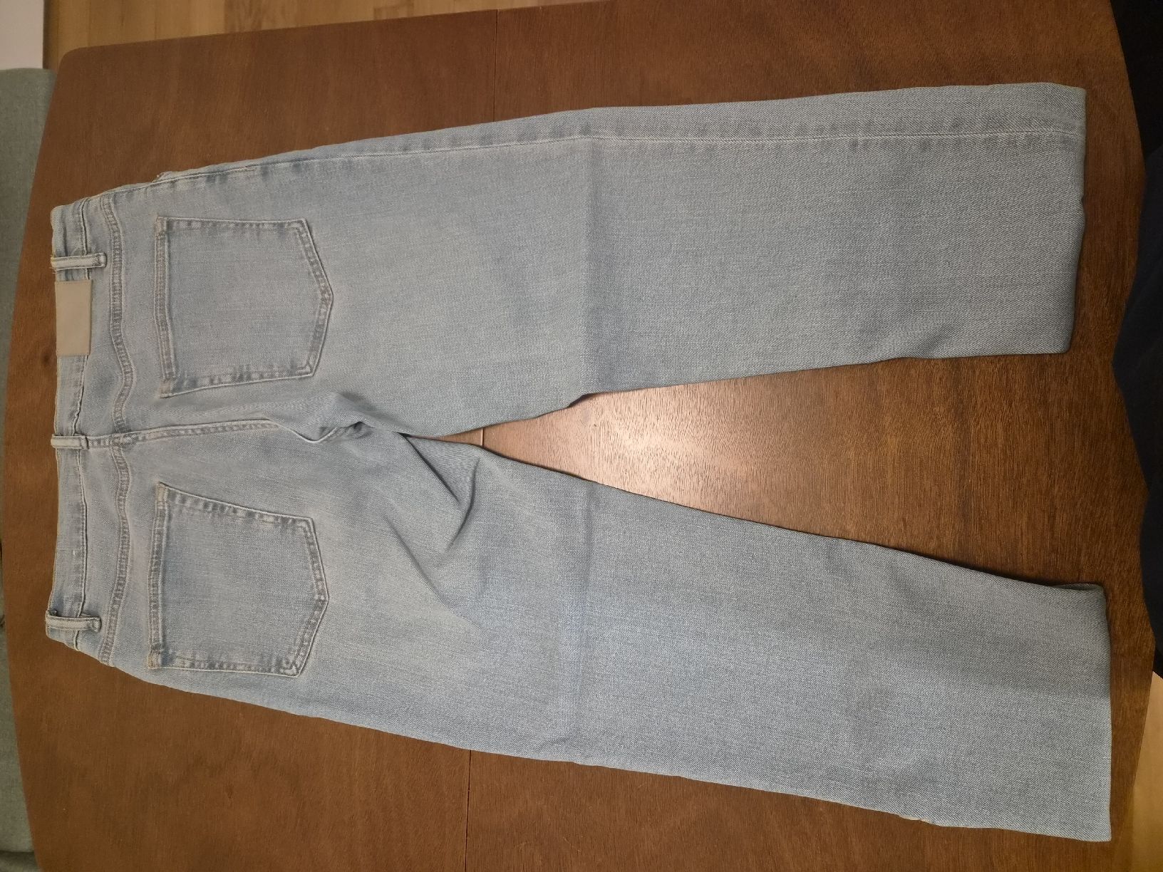 Zara Jeans: Hellblaue Jeans Tapered Look – Gebraucht aus Dübendorf von jon_p8yl 1