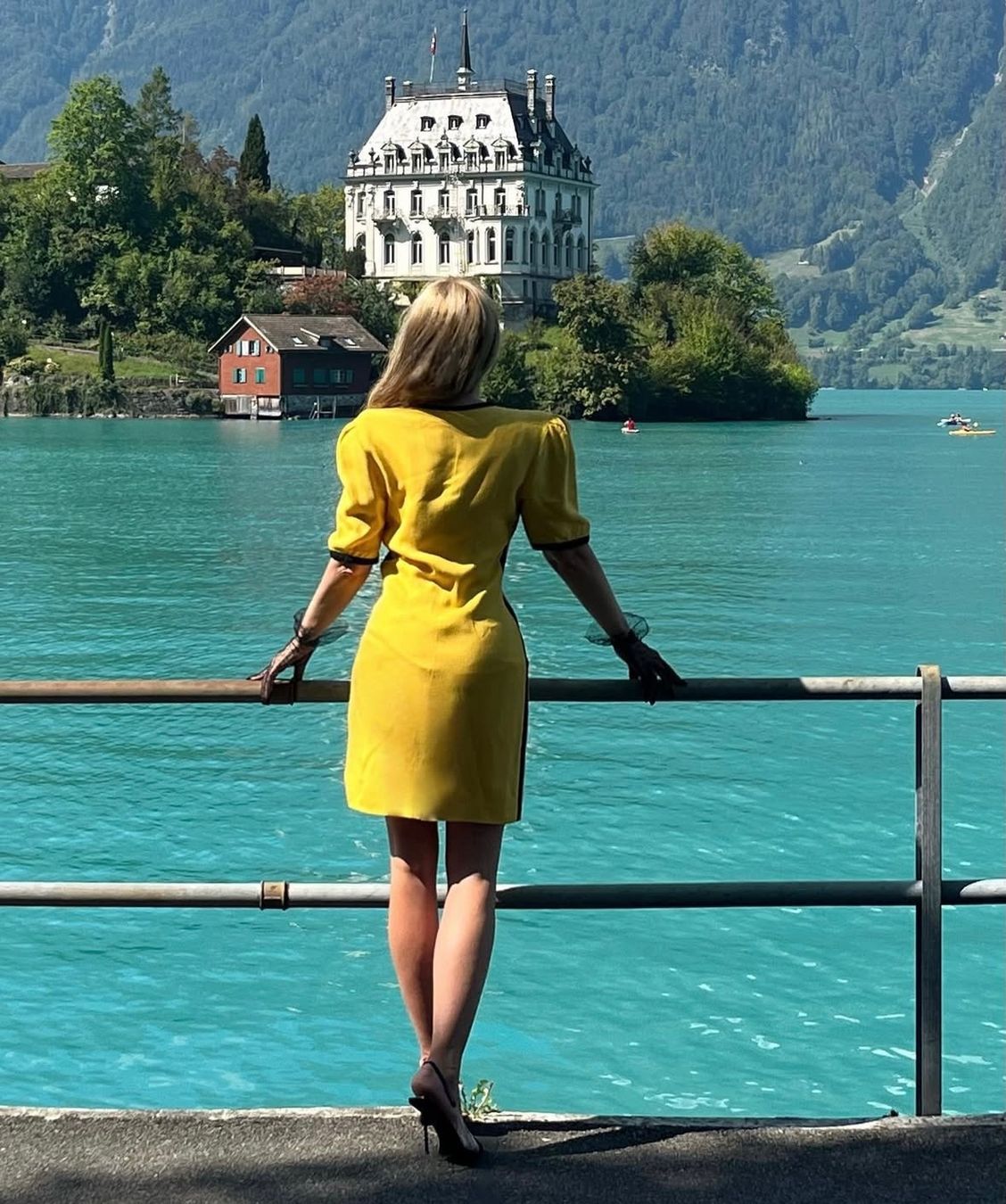 Vestiti: Sublime robe en lin jaune des années 80 – Usato da giffers venduto da sev_c9x9 2