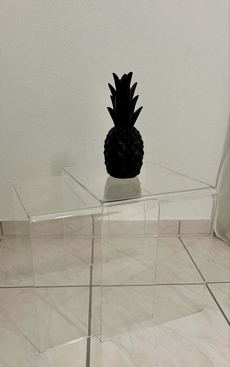 Tische: Vintage 2 Satz Couchtisch Plexiglas Design  – Gebraucht aus Hunzenschwil von Madachica