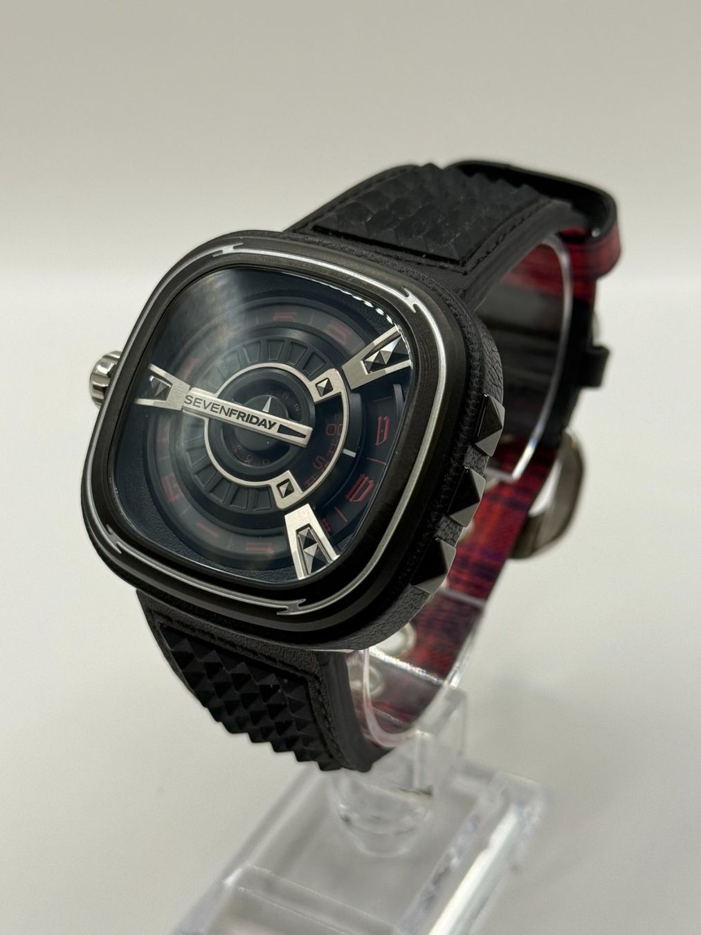 Orologi: SevenFriday P1B/03 Punk – Usato da Bottens venduto da Evergold.ch 1