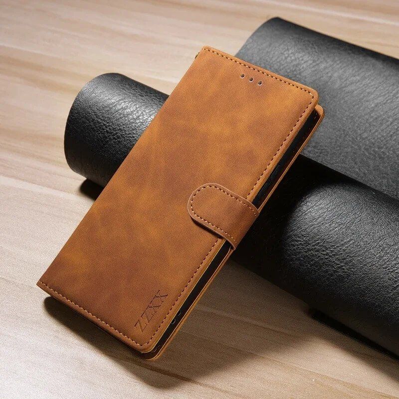 Cover & Protezioni schermo: iPhone 15 Pro magnetische Flip-Lederhülle – Nuovo e nell'imballaggio originale da Unterägeri venduto da RmOnline 1