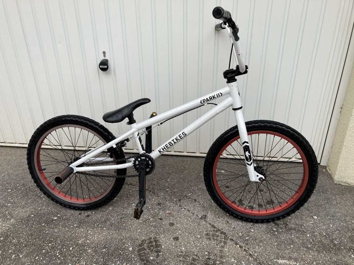 Vélos: BMX – D'occasion à Froideville par Magicmystic09