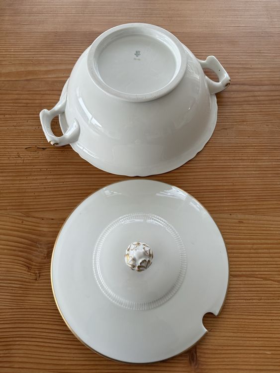Coupes: Elegante Suppenterrine Porzellan weiss Goldrand Vintage – D'occasion à Lanzenhäusern par Galaa 6