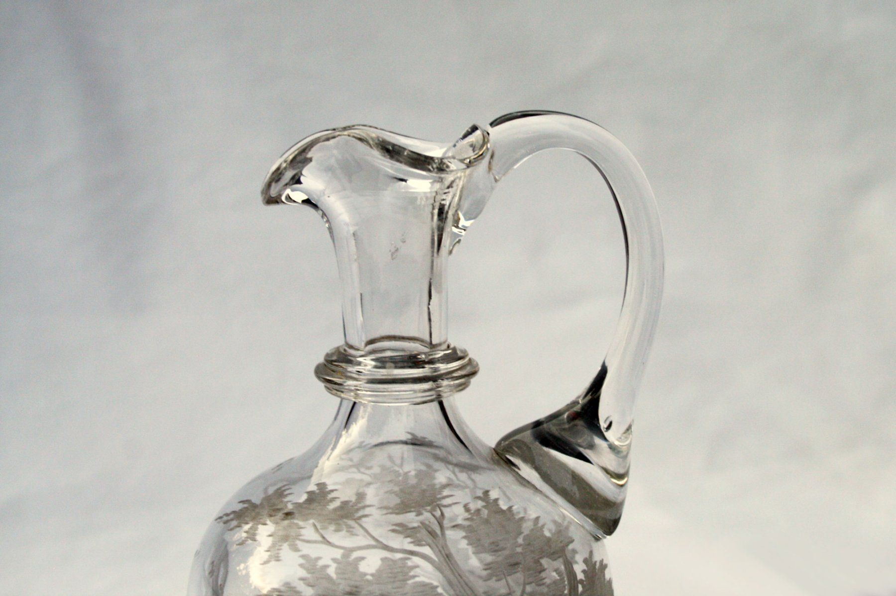 Caraffe: Antiker Glaskrug / Karaffe mit feiner Gravur – Usato da Hosenruck venduto da Musikmamsell 1