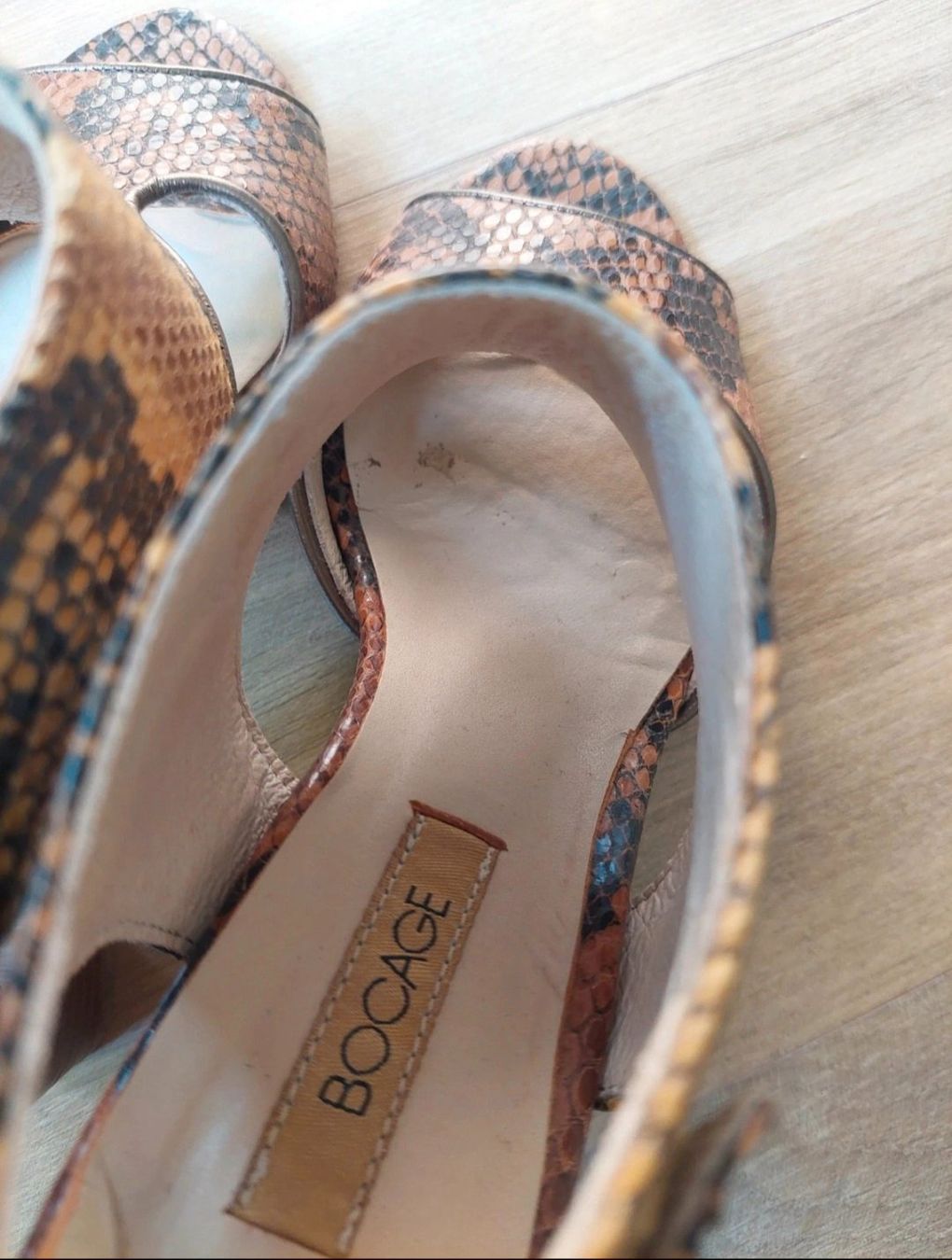 Scarpe da donna: Bocage Sandales cuir effet python originales T 38 – Usato da Genève venduto da a_t_g5kq 2