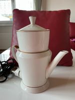 Kaffeemaschine Antik , echt Porzellan , Einsatz und Deckel .