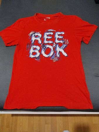 Rotes Reebok T-Shirt 