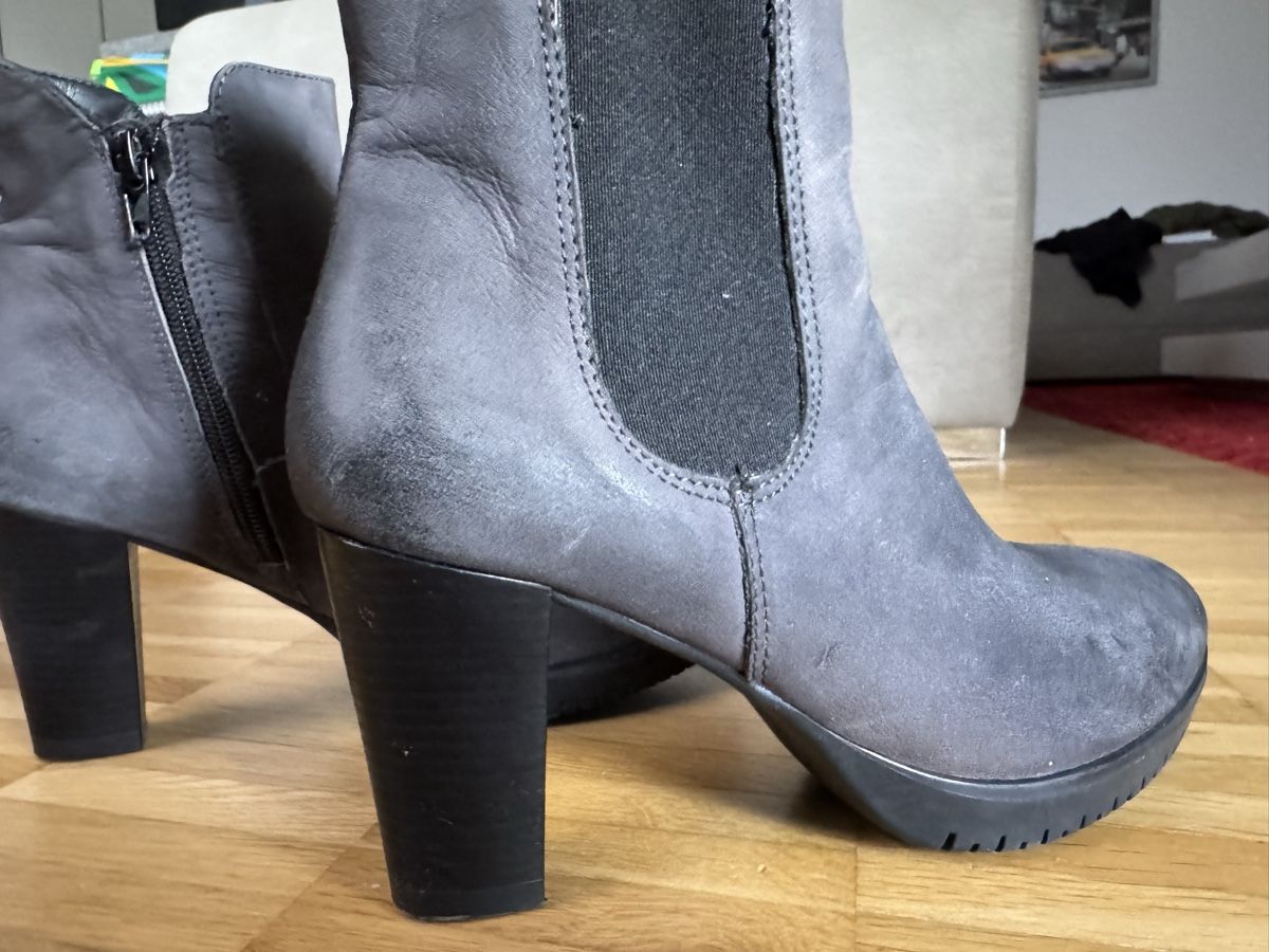Tamaris Scarpe da donna: Graue  Tamaris Stiefeletten Gr. 39 – Usato da Oetwil am See venduto da posagabi 1