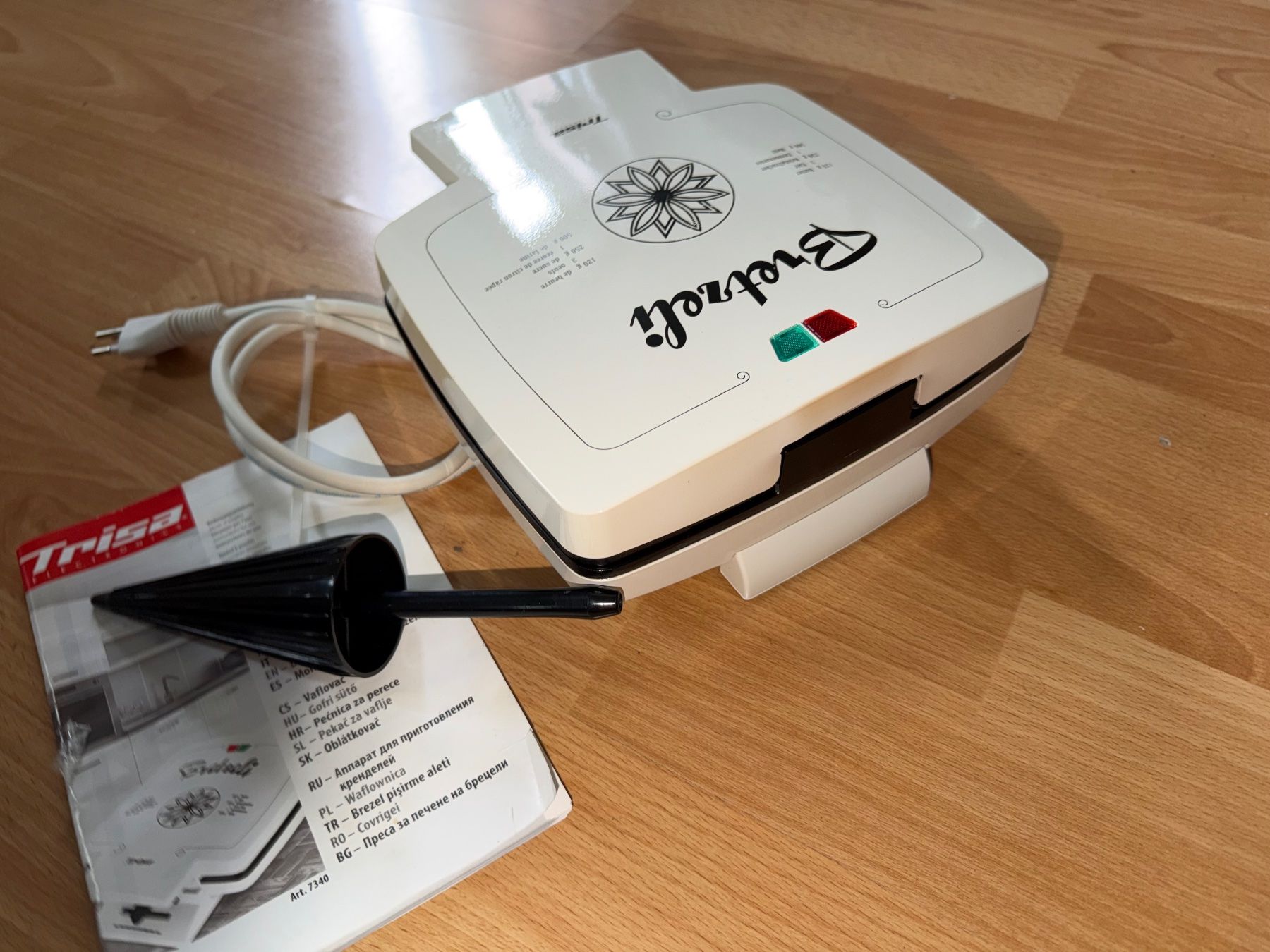 Trisa Elettrodomestici da cucina: Brezeleisen von Trisa / Bricelet Classique – Nuovo (secondo la descrizione) da Aarau venduto da KorgPA 6