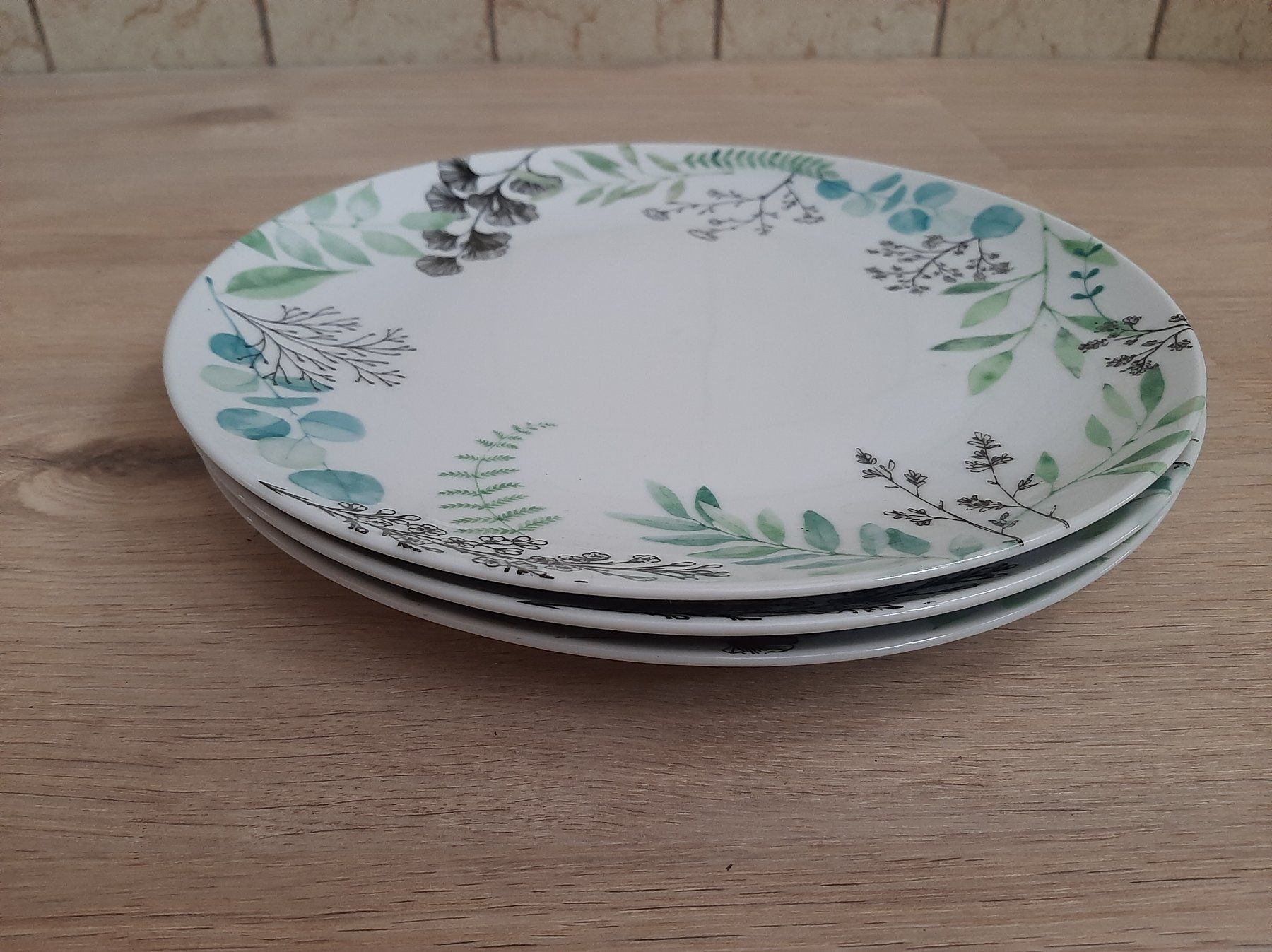 Maisons du monde Teller: 3x assiettes Maisons du Monde 27cm – Gebraucht aus Fribourg von metalhands 1