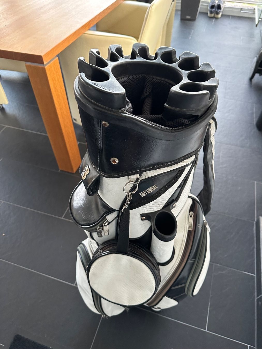 Taschen: Golfbag – Gebraucht aus Oberlunkhofen von  1