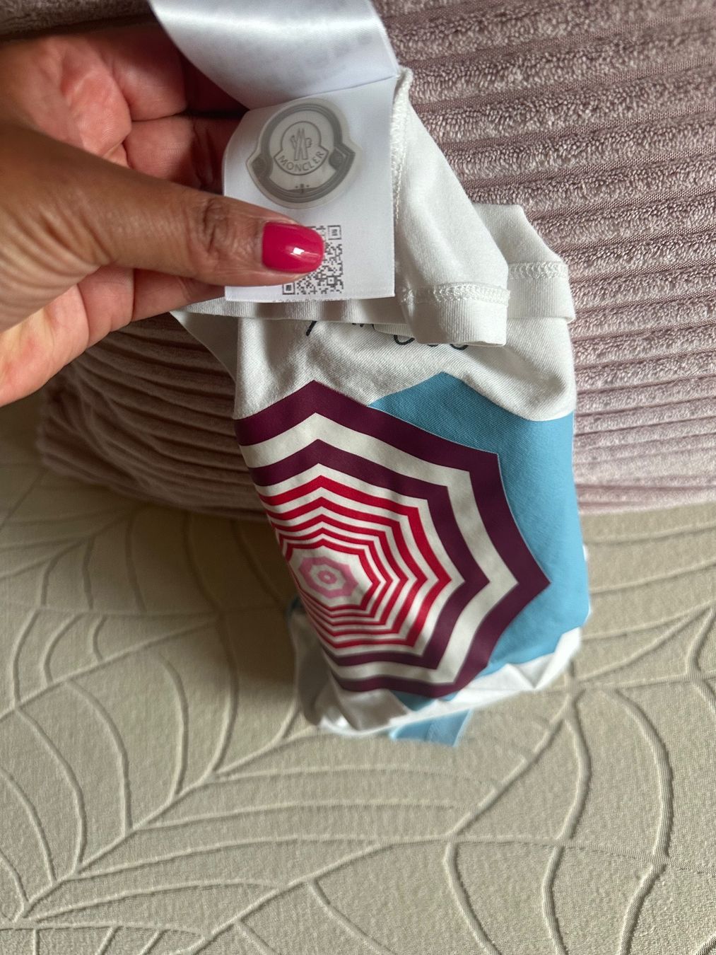 Moncler T-shirt: Moncler T-shirt - 98 – Usato da Zürich venduto da Bybyana 4
