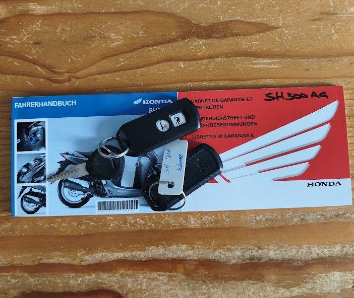 Honda Scooter: Honda SH300A, MFK 04.2026, 6600km – Usato da Stallikon venduto da Signs-World 8