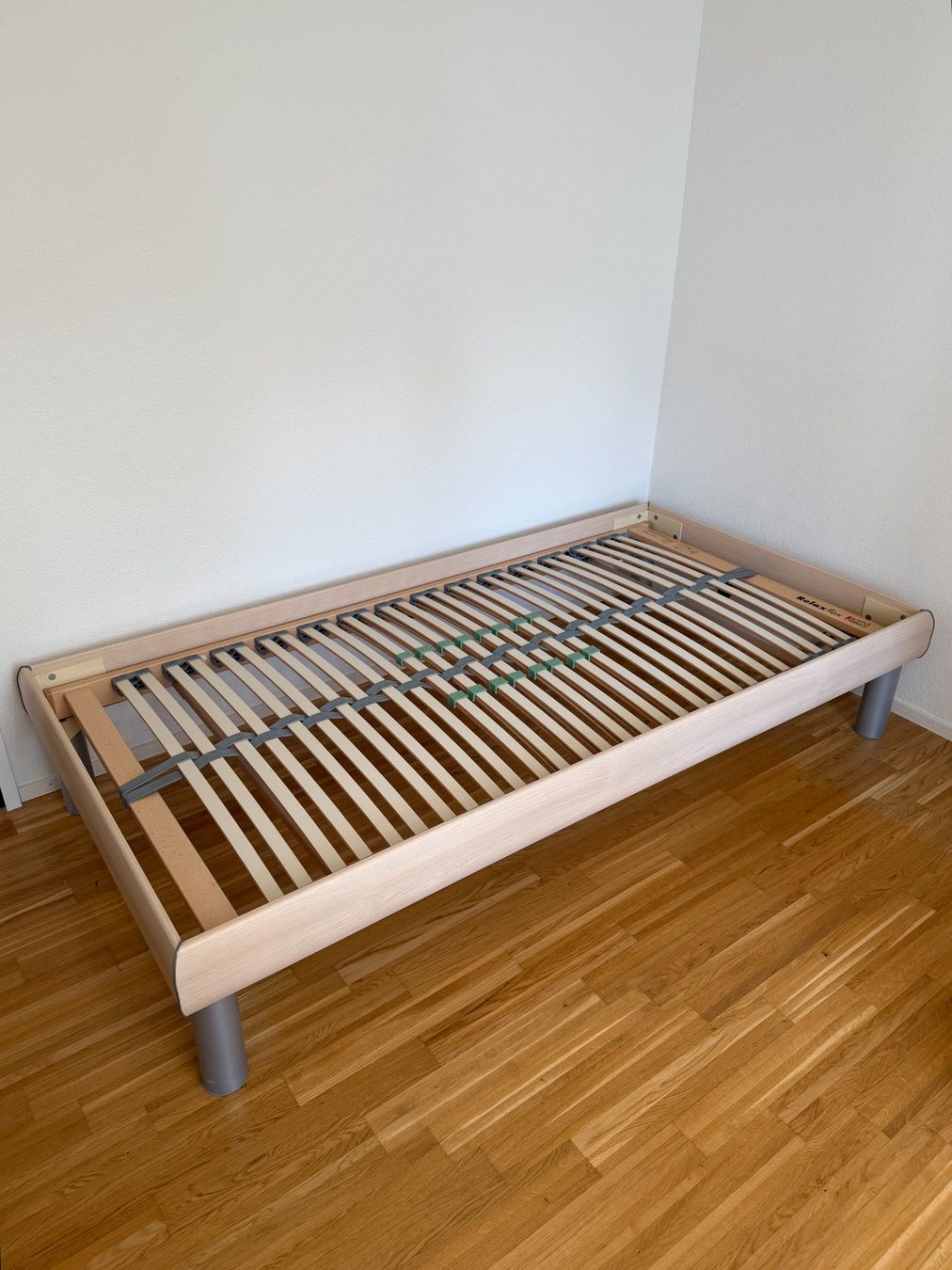 Betten: Bett mit Lattenrost (Robusta - swiss made) – Gebraucht aus Kriens von Cinghiale26 2