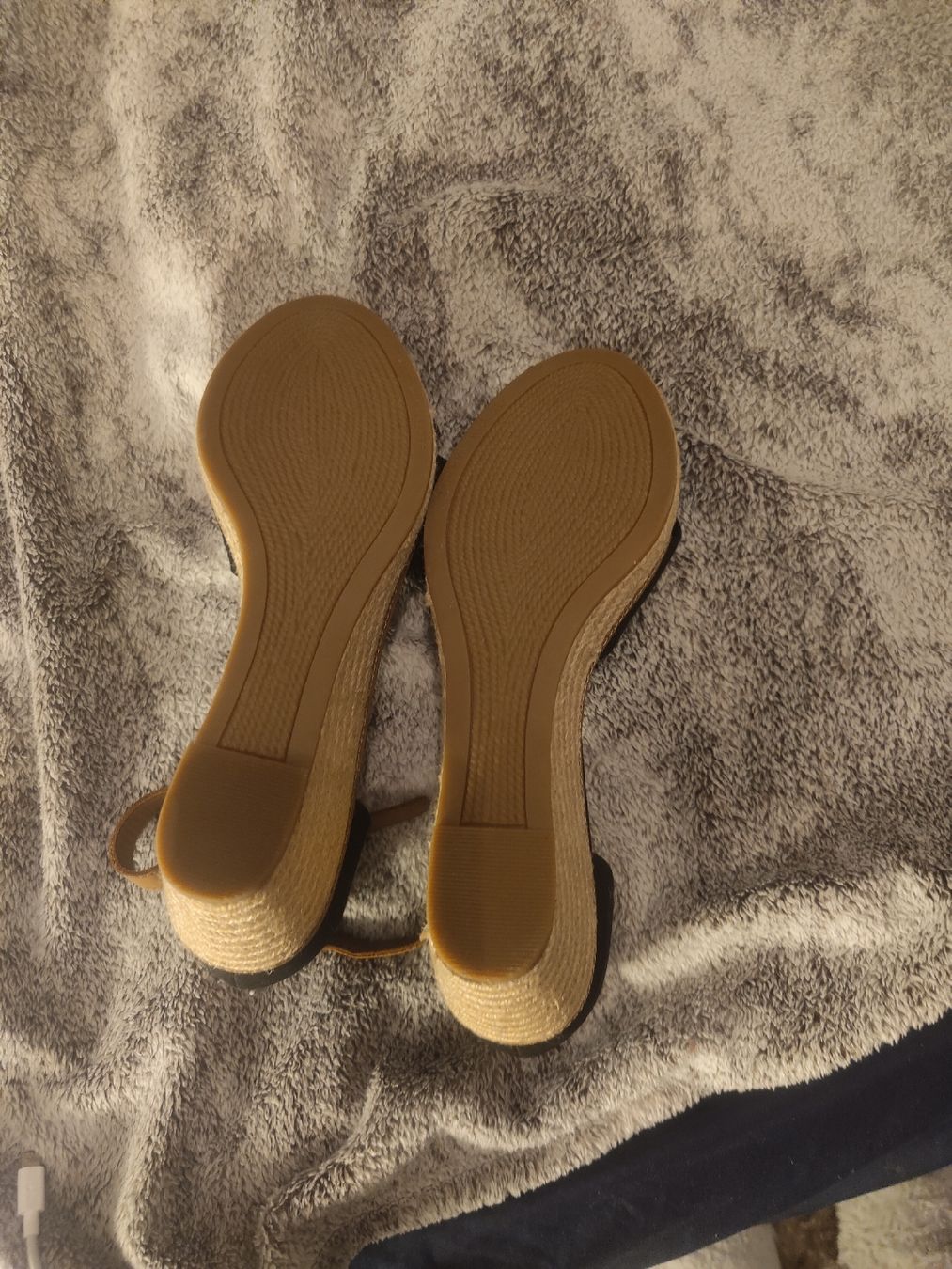 Tommy Hilfiger Damenschuhe: sandales Tommy Hilfiger  – Neu (gemäss Beschreibung) aus Fribourg von cbu_q7ck 2