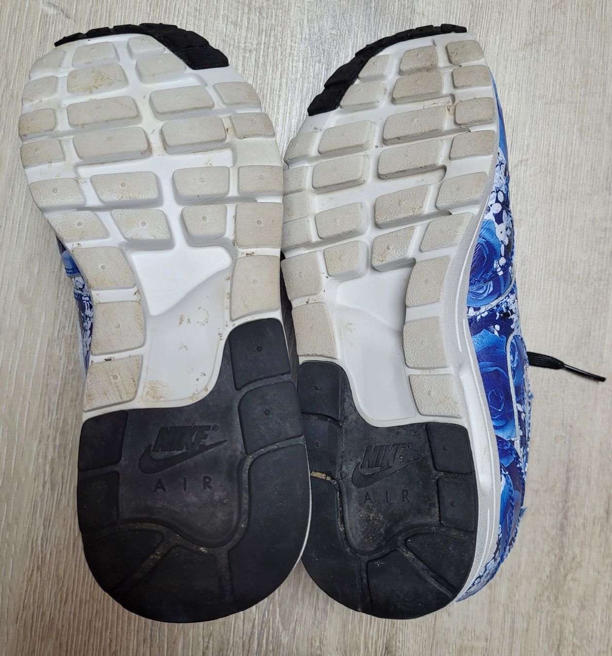 Nike Herrenschuhe: Nike Air Max 1 Tokyo Gr.36 Blumenmuster – Gebraucht aus Münchenstein von sun_mx9b 3